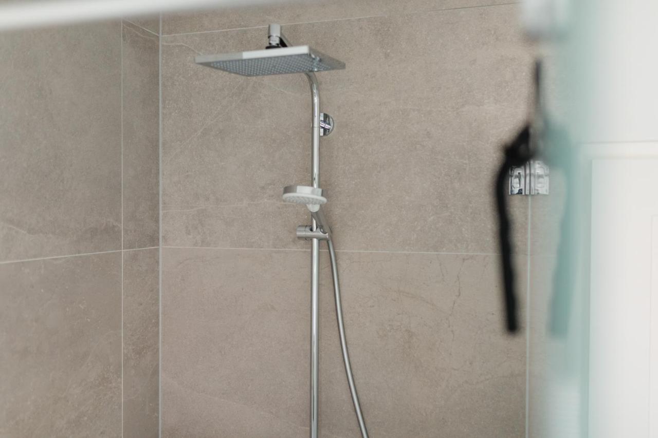 Kuesten Suite Sued - Seitliche Wasserlage, Terrasse, 70Qm 特希尔 外观 照片